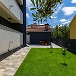 Lpl Luxury زادار