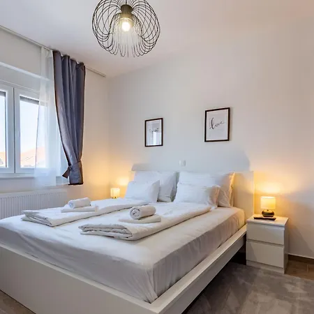 Lpl Luxury