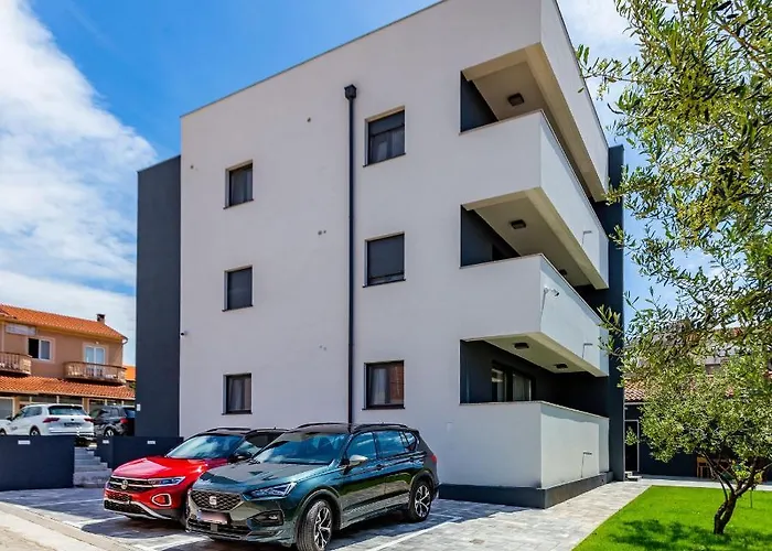 Lpl Luxury * Задар