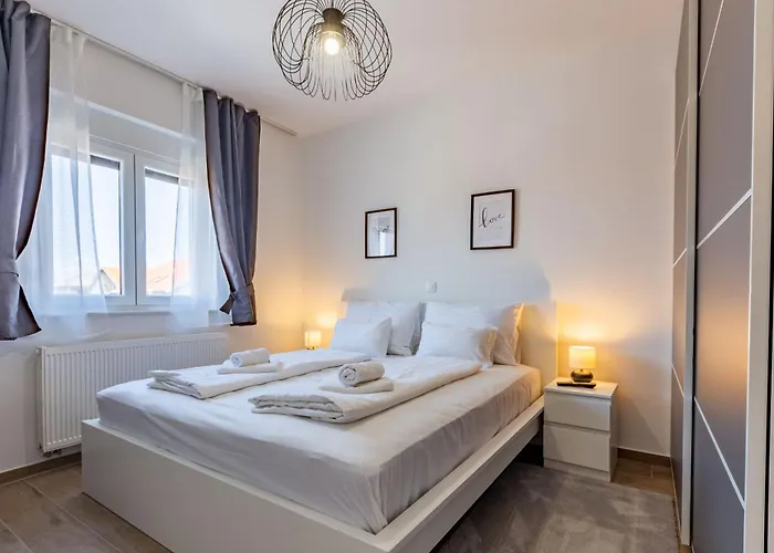 Lpl Luxury