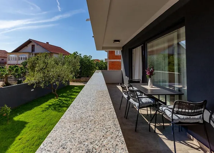 Lpl Luxury Apartmán *