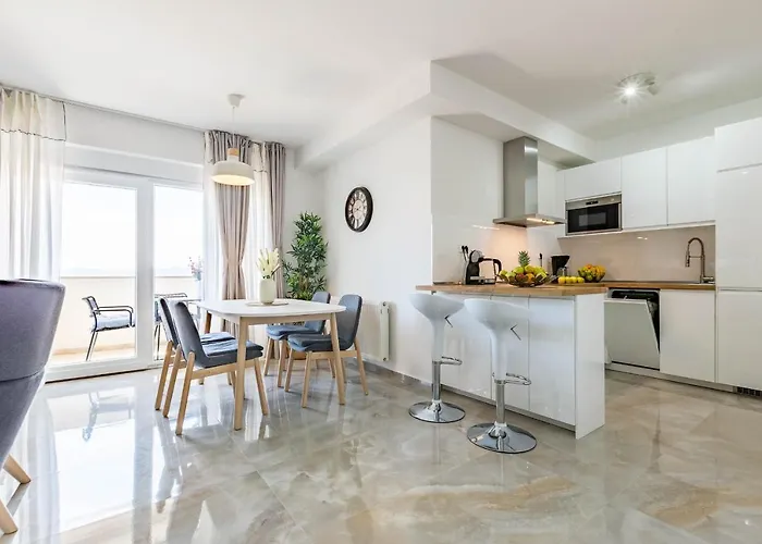 Lpl Luxury דירה *